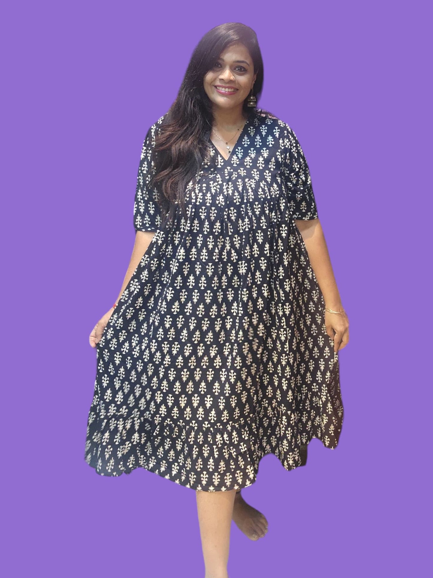 Dress with Small Motif - Black