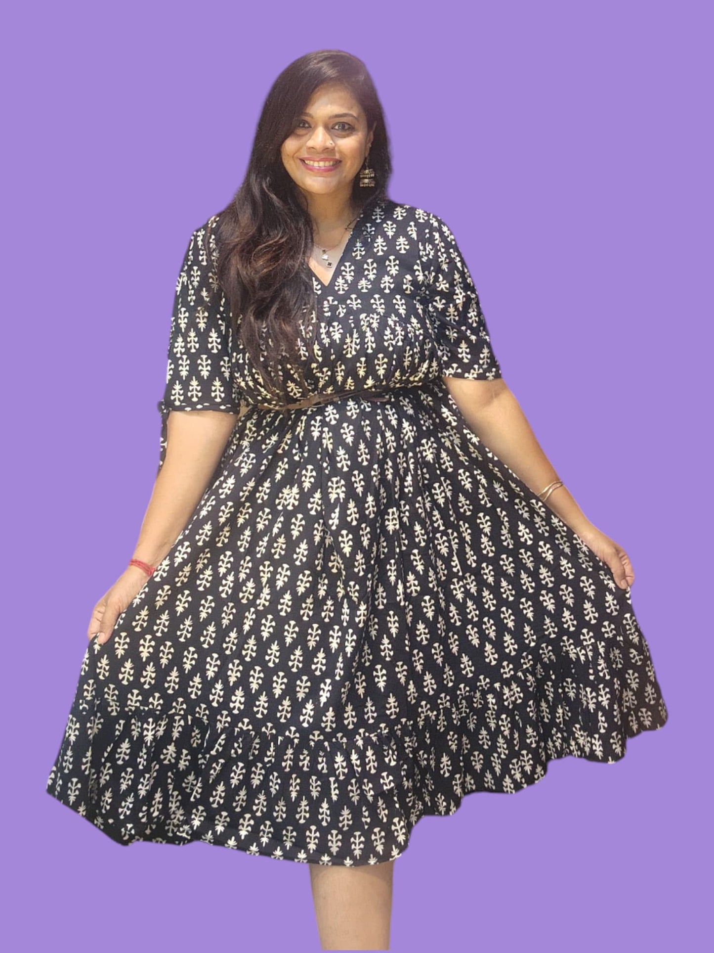 Dress with Small Motif - Black